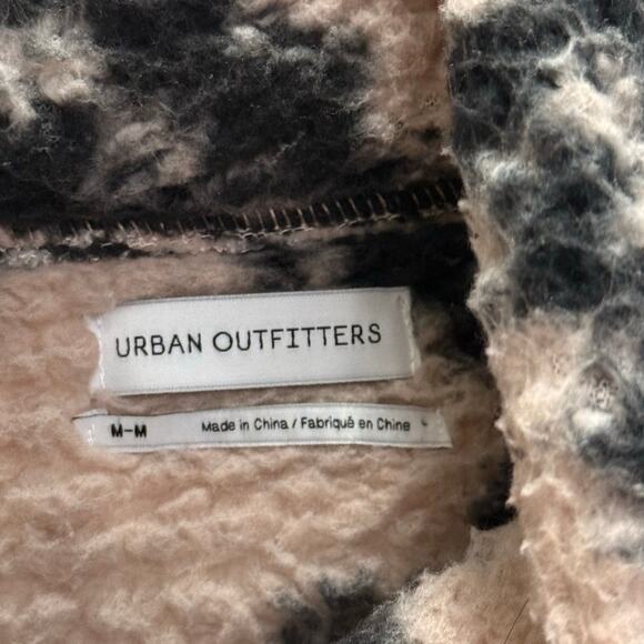 URBAN OUTFITTERS Laura Storm Fleece Zip Pocket Long Sleeve Sherpa Jacket Med - Picture 4 of 4